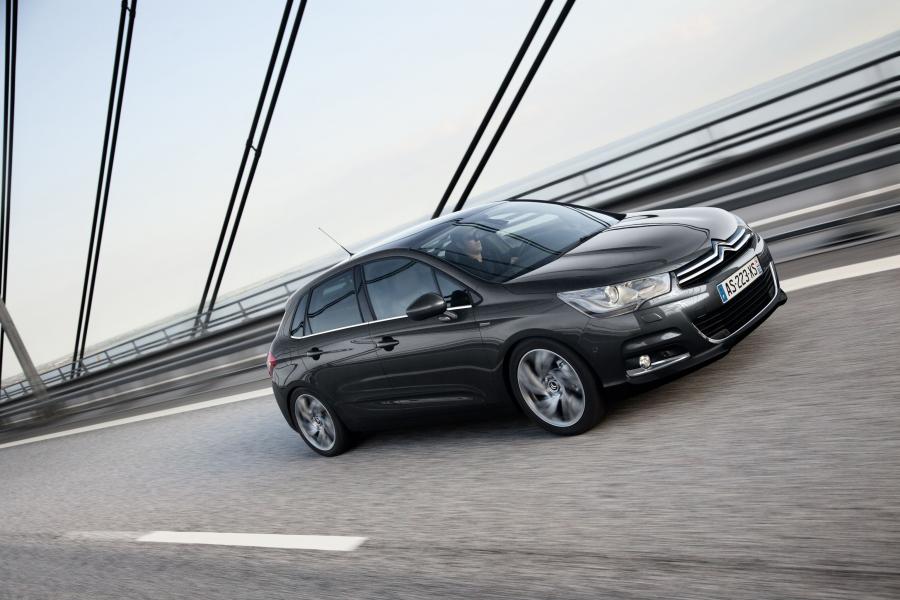  Citroen C4 2010 года  (фото 52 из 147)